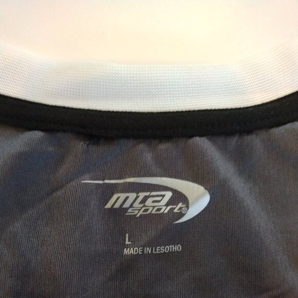 NWT MTA Sport Mens Black and Gray Muscle T-Shirt Size L - Picture 2 of 2